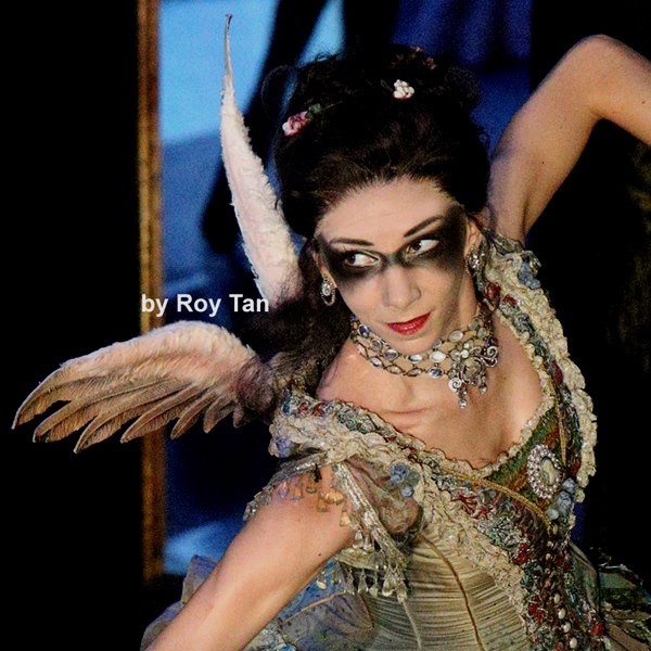 Kate Lyons performing on stage as Hibernia Fairy in Matthew Bourne's Sleeping Beauty for New Adventures at Sadler's Wells, costumes by Lez Brotherston