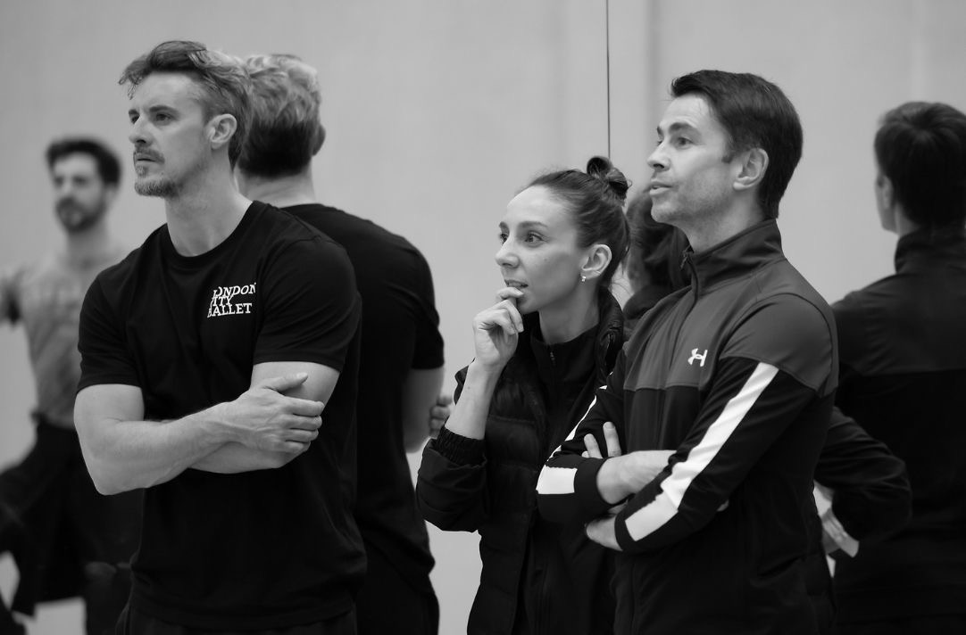 Kate Lyons Iain Mackay Ricardo Cervera in studio at London City Ballet